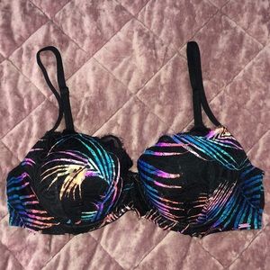 PINK Victoria’s Secret push-up lace Bra. HOLD
